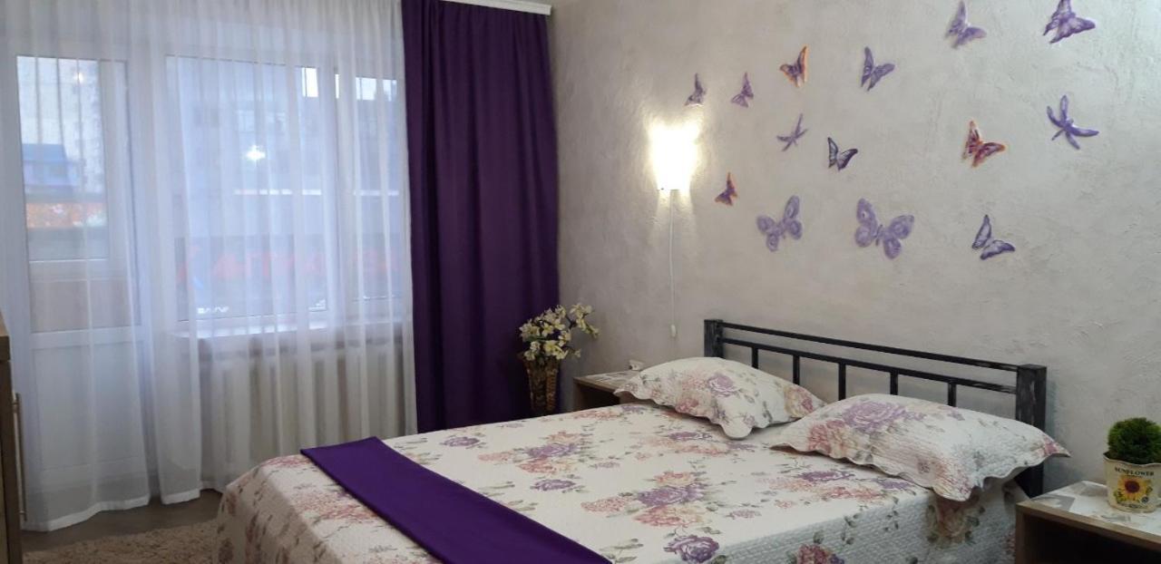 Apartment On Kamyanetskaya Street Khmelʼnytsʼkyy Esterno foto