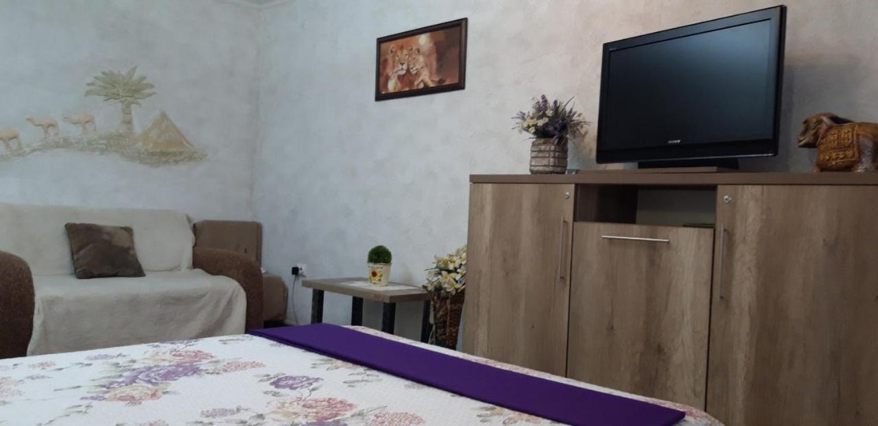 Apartment On Kamyanetskaya Street Khmelʼnytsʼkyy Esterno foto